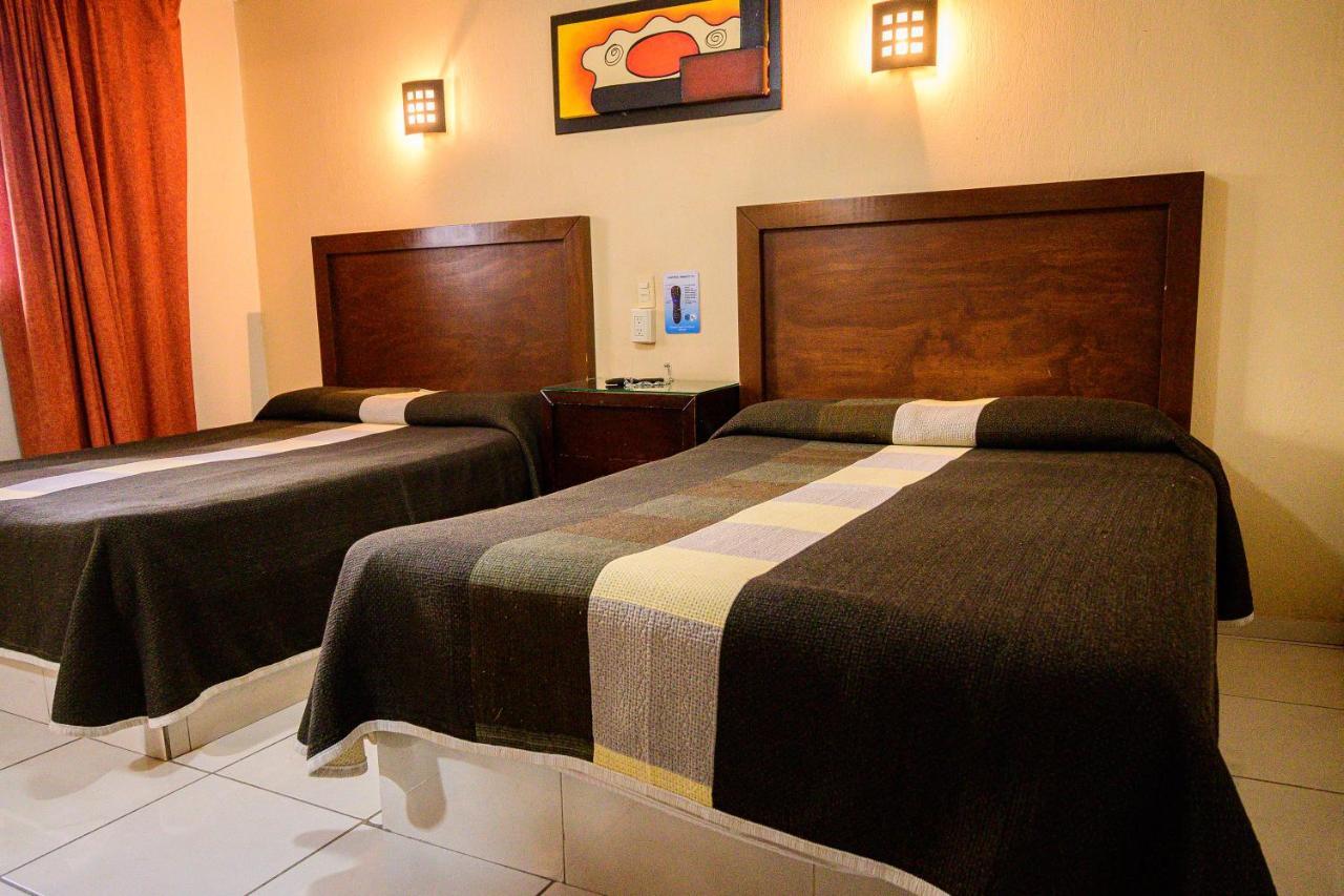 Hotel Acuario En Ocotlan Exterior photo