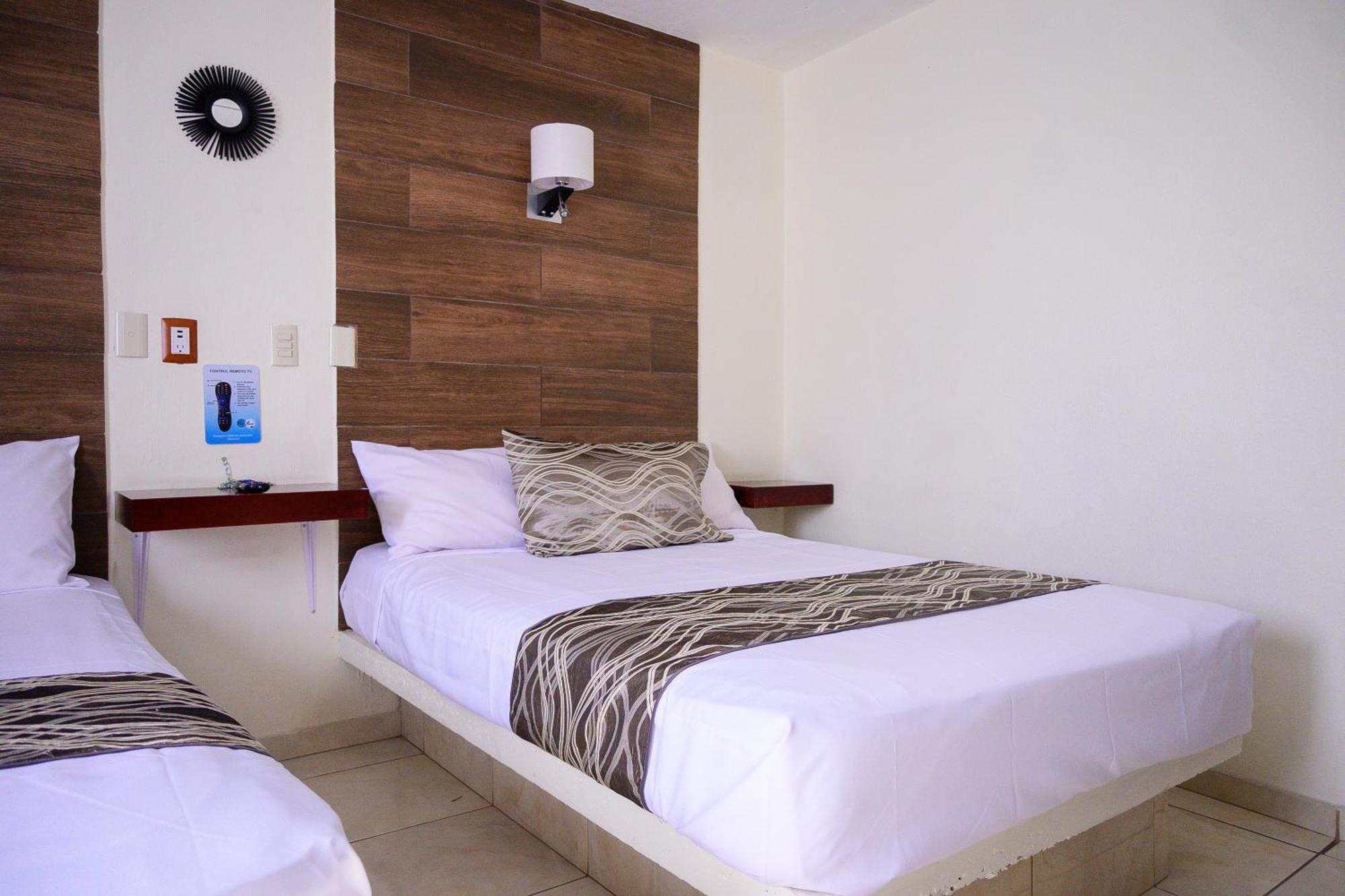 Hotel Acuario En Ocotlan Exterior photo