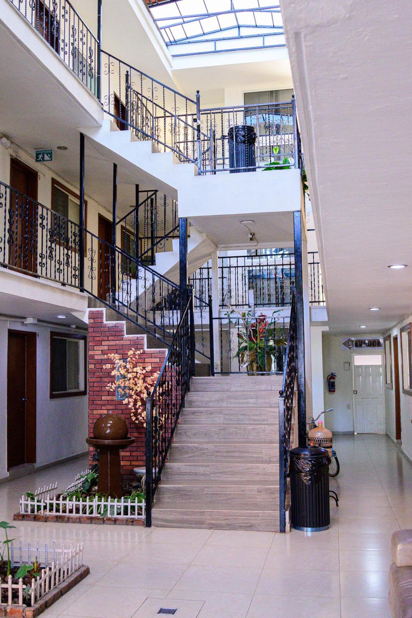 Hotel Acuario En Ocotlan Exterior photo